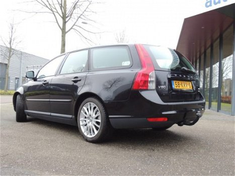 Volvo V50 - 1.6D S/S Sport Navi/Trekhaak/Keurige en goed rijdende auto - 1