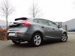 Volvo V40 - T3 152pk Aut. Kinetic Navi/ECC/PDC/Verwarmde stoelen - 1 - Thumbnail