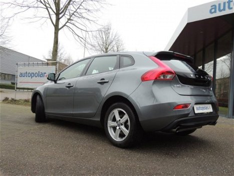 Volvo V40 - T3 152pk Aut. Kinetic Navi/ECC/PDC/Verwarmde stoelen - 1