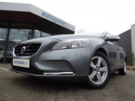 Volvo V40 - T3 152pk Aut. Kinetic Navi/ECC/PDC/Verwarmde stoelen - 1