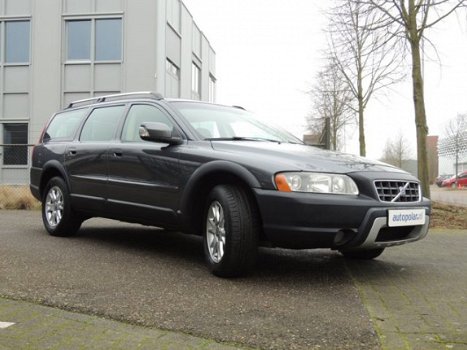 Volvo XC70 - D5 185pk Aut. Momentum/7-pers/Leder/Navi/Trekhaak - 1