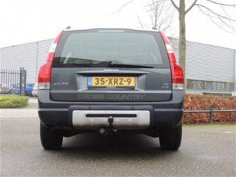 Volvo XC70 - D5 185pk Aut. Momentum/7-pers/Leder/Navi/Trekhaak - 1