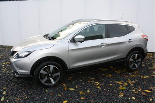 Nissan Qashqai - 1.2 N-Connecta | Airco | Navigatie | Panoramadak | Parkeerhulp + Camera achter | Tr - 1