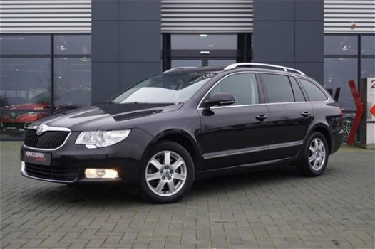 Skoda Superb - 1.8 TSI Elegance Business Line Panodak / Leer/ Navi/ Trekh - 1