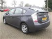 Toyota Prius - 1.8 Dynamic nette prius met navigatie parkeersensoren en achteruitrijcamera - 1 - Thumbnail