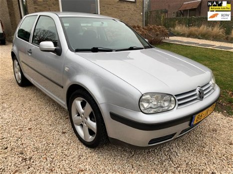 Volkswagen Golf - 1.4-16V Nieuwe APK/17