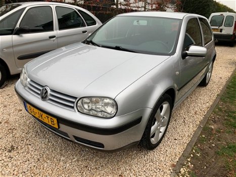 Volkswagen Golf - 1.4-16V Nieuwe APK/17