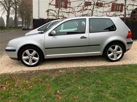 Volkswagen Golf - 1.4-16V Nieuwe APK/17