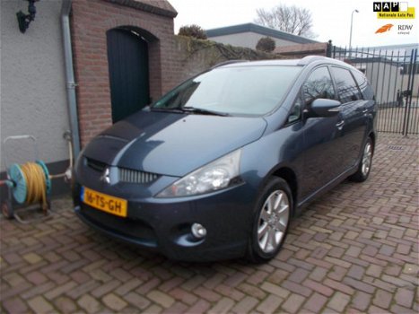 Mitsubishi Grandis - 2.4-16V InSport 2007 7 pers.leer automaat zeer nette auto - 1