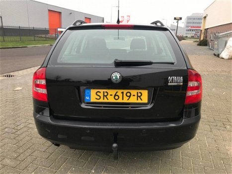 Skoda Octavia Combi - 1.6 Classic automaat - 1