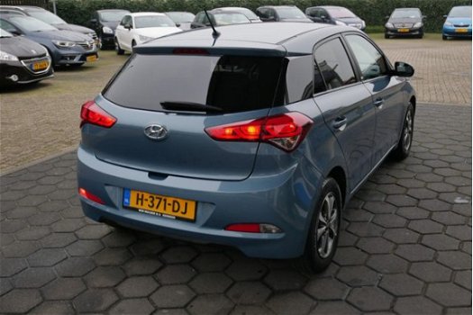 Hyundai i20 - 1.2 HP PASSION *Airco//Lm - 1