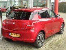 Suzuki Swift - 1.2 16v STIJL SMART HYBRID