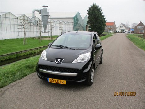 Peugeot 107 - 1.0-12V XS 5 Drs met Airco - 1