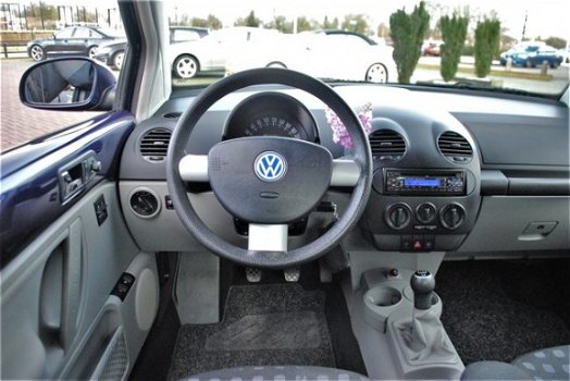 Volkswagen New Beetle - 1.6 * NL-auto / 120dkm - 1