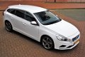 Volvo V60 - 1.6 T3 R-Design * Uitstraling / volleer - 1 - Thumbnail