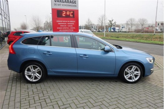 Volvo V60 - 2.4 D6 AWD Plug-In Hybrid Summum EXCL. BTW. Navigatie / Cruise / Airco / incl. BTW 17484 - 1