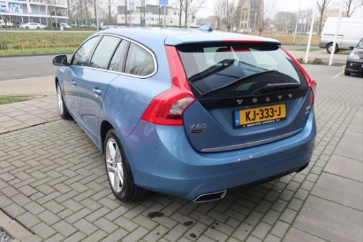 Volvo V60 - 2.4 D6 AWD Plug-In Hybrid Summum EXCL. BTW. Navigatie / Cruise / Airco / incl. BTW 17484 - 1