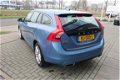 Volvo V60 - 2.4 D6 AWD Plug-In Hybrid Summum EXCL. BTW. Navigatie / Cruise / Airco / incl. BTW 17484 - 1 - Thumbnail