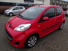 Peugeot 107 - 1.0-12V XS 5 deurs