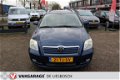 Toyota Avensis Wagon - 2.0 VVTi Linea Luna navi, sport, lm velgen , boeken aanwezig - 1 - Thumbnail