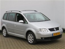 Volkswagen Touran - 1.6-16V FSI