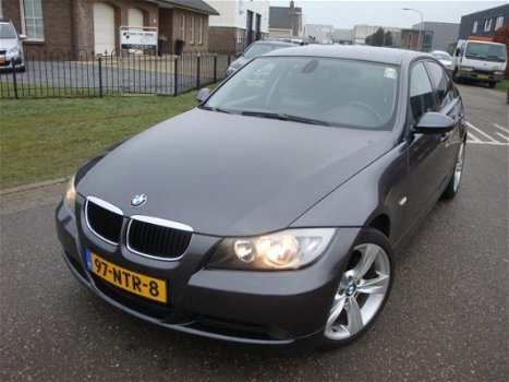 BMW 3-serie - 320i executive airco navi - 1