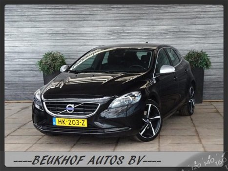 Volvo V40 - 2.0 d2 Panoramadak Xenon Ruit/Stoelverwarming - 1