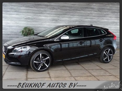 Volvo V40 - 2.0 d2 Panoramadak Xenon Ruit/Stoelverwarming - 1