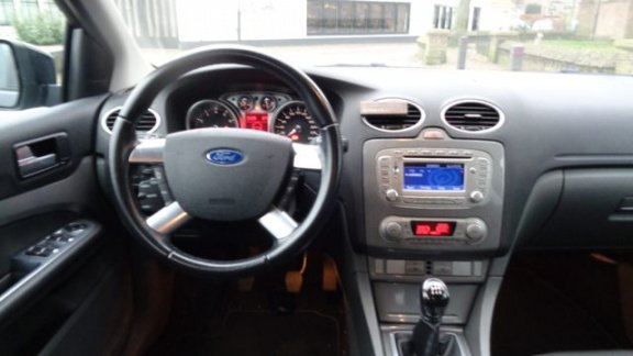 Ford Focus - 1.8 16V 125PK 5d RIJKLAAR PRIJS - 1