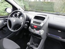 Peugeot 107 - 1.0-12V XR, Airco