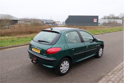 Peugeot 206 - 1.6-16V Roland Garros automaat leder climate control panoramadak trekhaak - 1