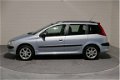 Peugeot 206 SW - 1.4 Air-line, Stationcar 2e Eig. Boekjes, Airco, Audio .. Bovengemiddeld netjes - 1 - Thumbnail