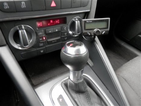 Audi A3 Sportback - 1.4 TFSI Attraction Pro Line Business 18 inch velgen met splinternieuwe banden - 1