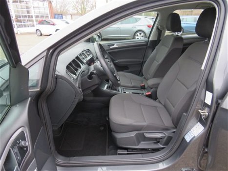 Volkswagen Golf - 1.0 TSI Comfortline Facelift model, ACC, LED, Groot Navi 2x PDC AANBIEDING - 1