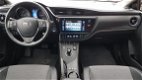 Toyota Auris Touring Sports - 1.8 Hybrid Business Pro | Panoramadak | Sensoren V+A | Trekhaak - 1 - Thumbnail