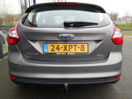 Ford Focus - 1.0 EcoBoost Lease Titanium - 1