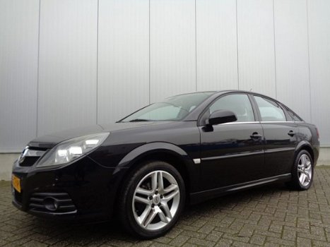 Opel Vectra GTS - 1.8-16V Executive 141PK Clima Navi Cruise LMV - 1