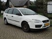 Ford Focus Wagon - 1.6 TDCI Champion - 1 - Thumbnail