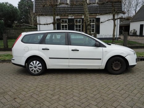 Ford Focus Wagon - 1.6 TDCI Champion - 1