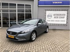 Volvo V40 - 2.0 D2 Momentum Business