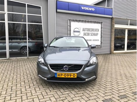 Volvo V40 - 2.0 D2 Momentum Business - 1