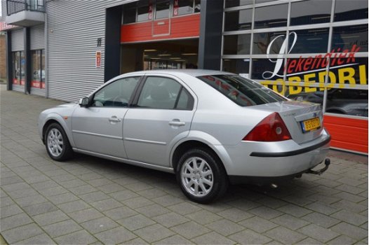 Ford Mondeo - 1.8-16V First Edition Airco I Trekhaak - 1