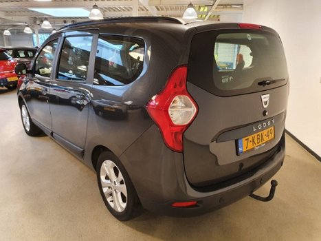 Dacia Lodgy - 1.2 TCe Prestige 7p. EERSTE EIGENAAR NAVI LM VELGEN TREKHAAK TEL AIRCO PARKEERSENSOR - 1