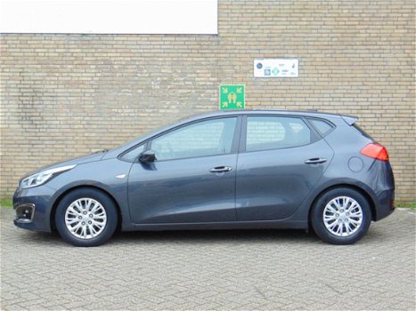 Kia Cee'd - 1.0i Turbo Navigator | Navi | Climate & Cruise control | Bluetooth | Metallic lak | Deal - 1