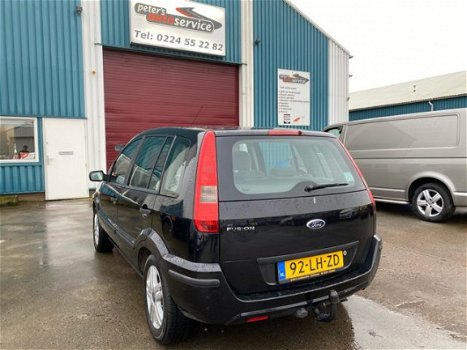 Ford Fusion - 1.6-16V Luxury - 1