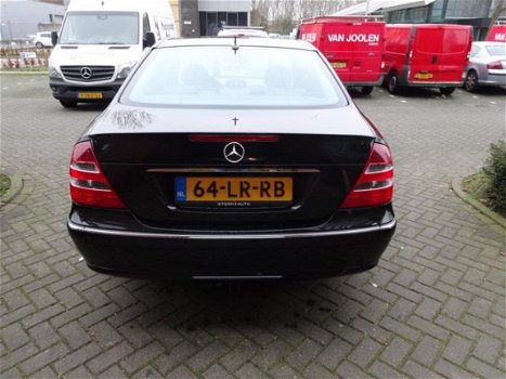 Mercedes-Benz E-klasse - 240 Avantgarde Airco Boekje, s N.a.p Apk.13.2-2021 - 1