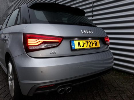 Audi A1 Sportback - 1.4 TFSI Adrenalin 125 PK Panodak - 1