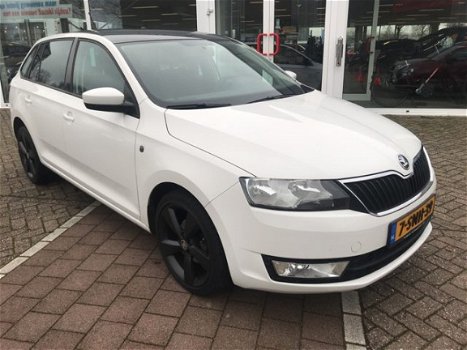 Skoda Rapid Spaceback - 1.2 TSI Greentech Elegance Businessline Pro Navigatie, parkeersensoren, lich - 1