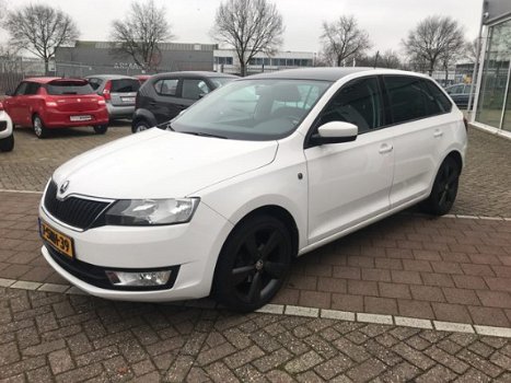 Skoda Rapid Spaceback - 1.2 TSI Greentech Elegance Businessline Pro Navigatie, parkeersensoren, lich - 1