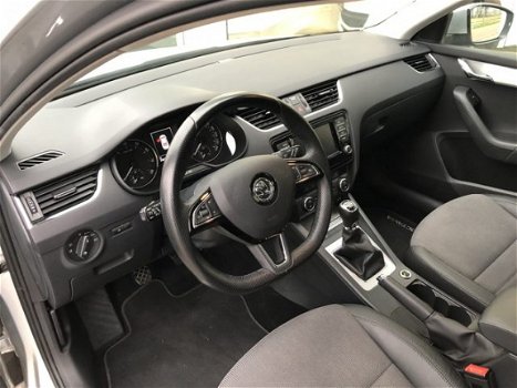 Skoda Octavia - 1.0 TSI Greentech Ambition Business Navigatie, Climate control, Stoelverwarming, Par - 1